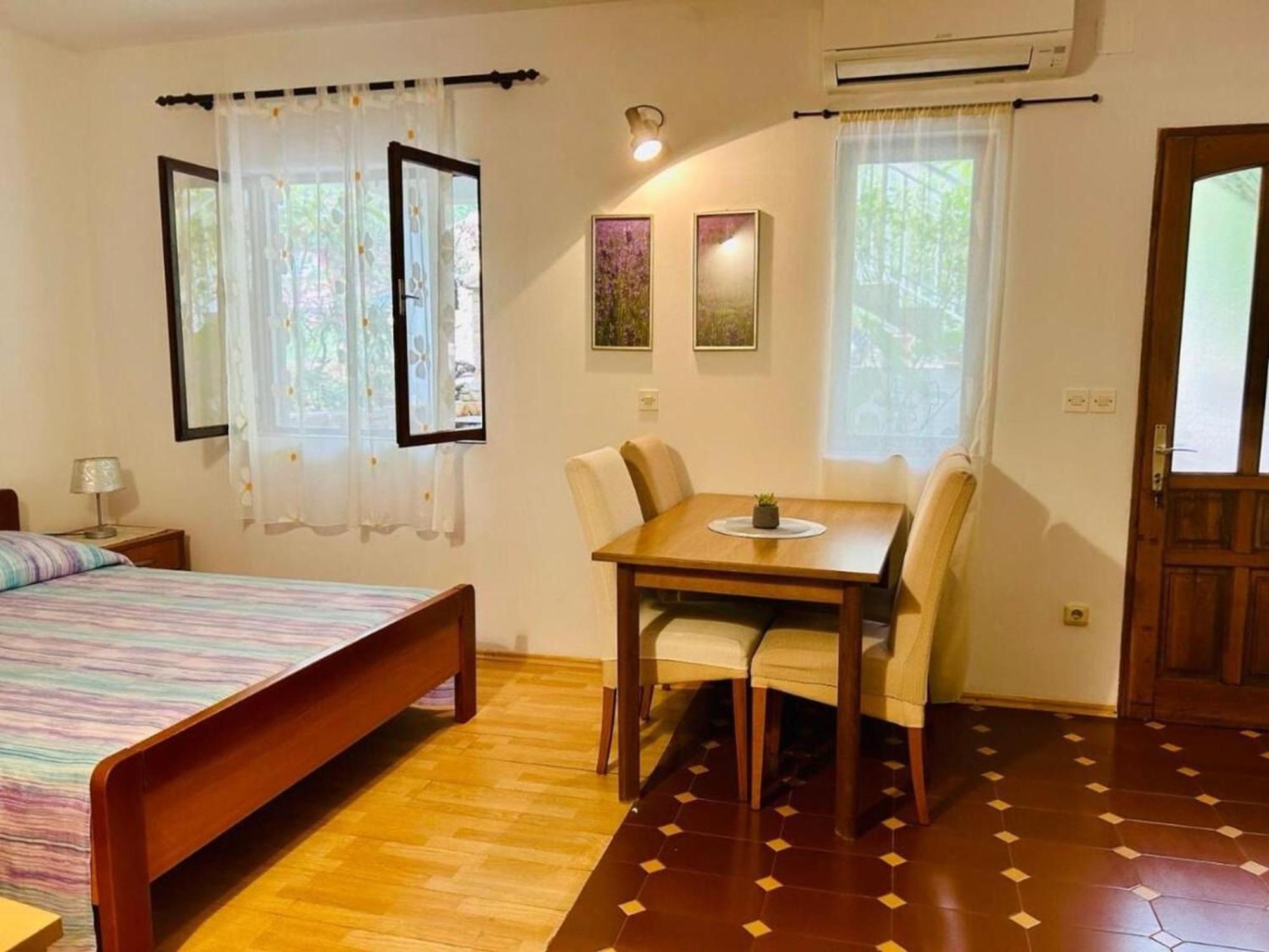 Apartments Matkov - Quite And Peaceful Location Jelsa  Bagian luar foto