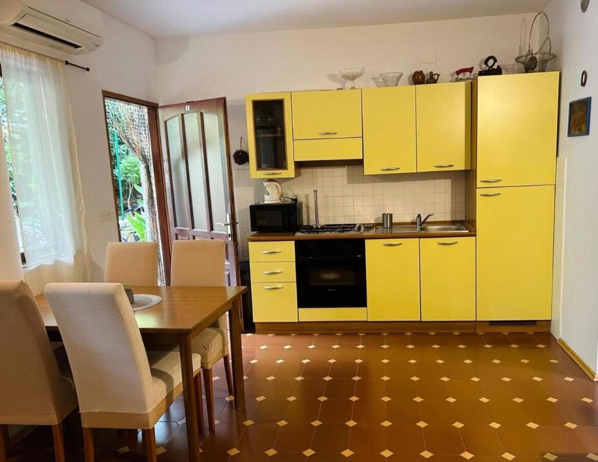 Apartments Matkov - Quite And Peaceful Location Jelsa  Bagian luar foto